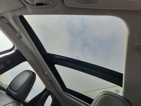 Used 2020 Jeep Cherokee Limited image 14