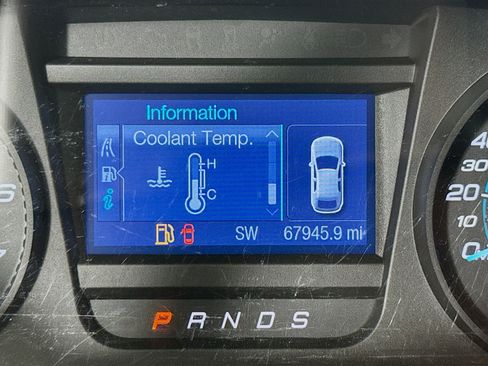 Used 2016 Ford Taurus SE image 15