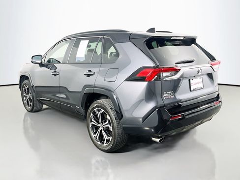 Used 2025 Toyota RAV4 XSE AWD/4WD image 9