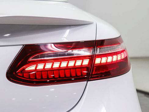 Used 2023 Mercedes-Benz E 450 Cabriolet image 17