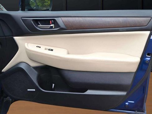 Used 2017 Subaru Outback 2.5i Limited image 34