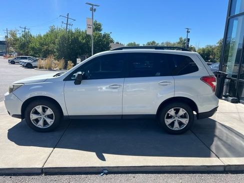 Used 2015 Subaru Forester 2.5i w/ Alloy Wheel Package AWD/4WD image 4