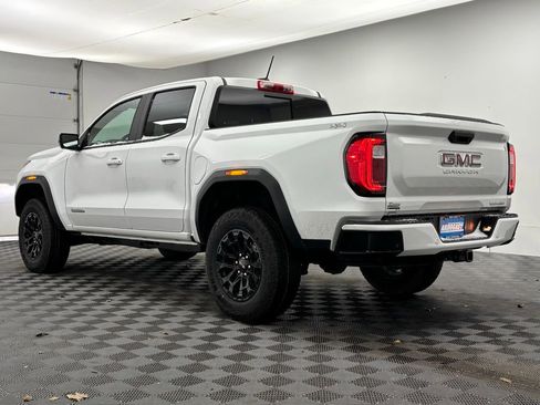 New 2026 GMC Canyon Elevation w/ Convenience Package image 10