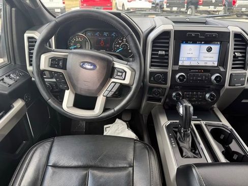 Used 2018 Ford F150 Lariat image 14