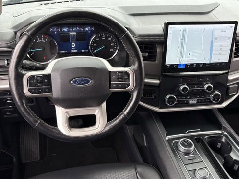 Certified 2022 Ford Expedition XLT image 13