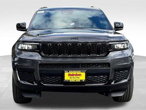 New 2025 Jeep Grand Cherokee L Altitude image 14