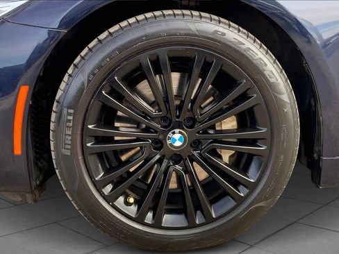 Used 2018 BMW 530i image 11