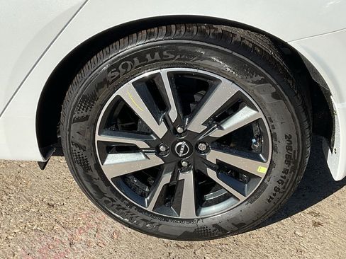 New 2025 Nissan Versa SV w/ Trunk Package image 8