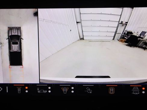 Used 2024 GMC Sierra 3500 Denali Ultimate image 35