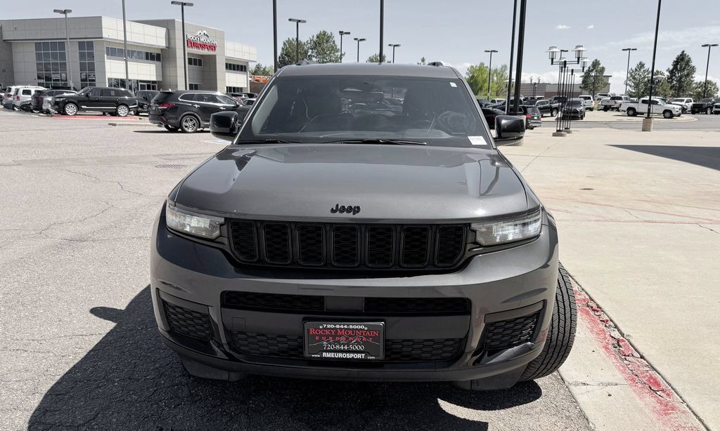 Used 2021 Jeep Grand Cherokee L Laredo AWD/4WD image 3