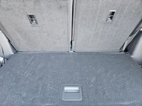 Used 2025 Volkswagen Atlas SEL Premium R-Line image 37