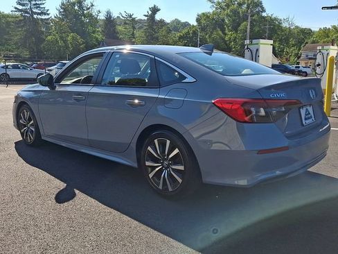 Used 2024 Honda Civic EX image 4