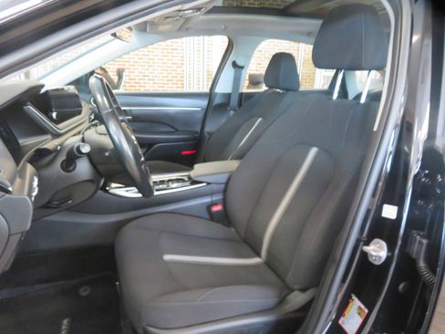 Used 2023 Hyundai Sonata SEL w/ Convenience Package FWD image 15