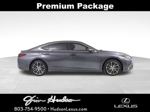 Used 2023 Lexus ES 300h w/ Premium Package image 1
