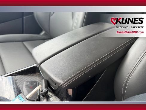 Used 2024 Buick Envision Preferred AWD/4WD image 25