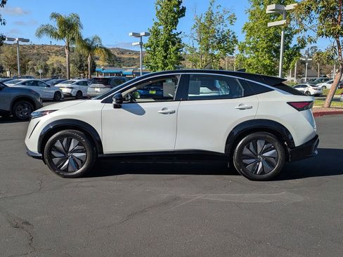 Used 2023 Nissan Ariya FWD image 5