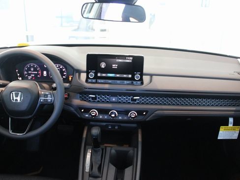 New 2025 Honda Accord SE image 26