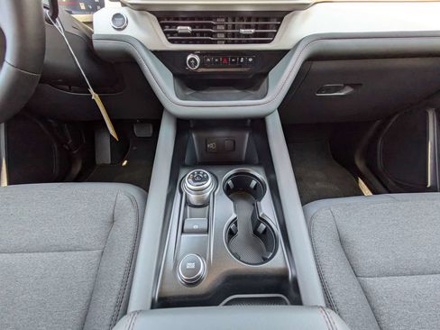 New 2026 Ford Explorer Active RWD image 20
