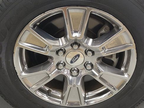 Used 2016 Ford F150 Lariat w/ Equipment Group 502A Luxury RWD image 31