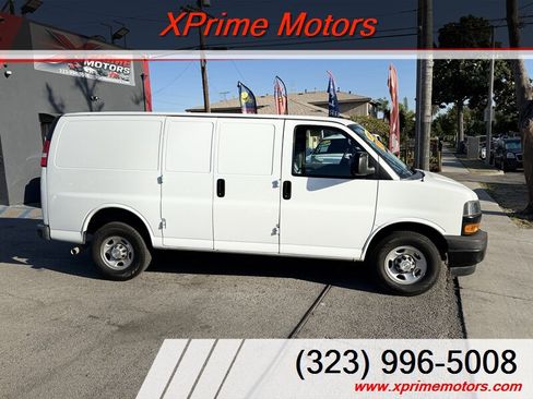 Used 2019 Chevrolet Express 2500 w/ Driver Convenience Package RWD image 8
