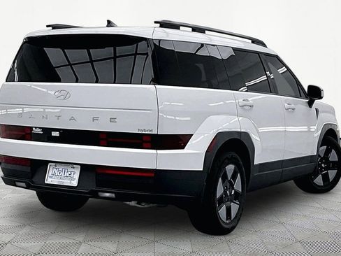 Used 2026 Hyundai Santa Fe SEL FWD image 2