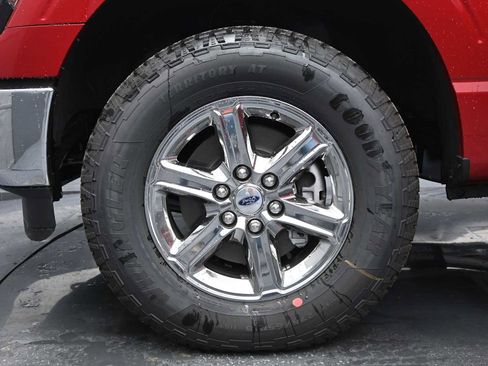 Used 2024 Ford F150 XLT w/ FX4 Off-Road Package AWD/4WD image 10