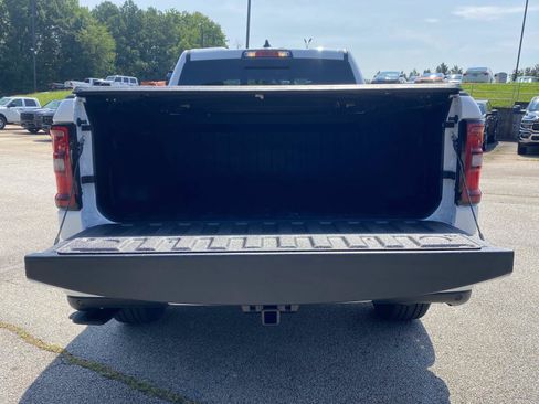 Used 2025 RAM 1500 Big Horn AWD/4WD image 7