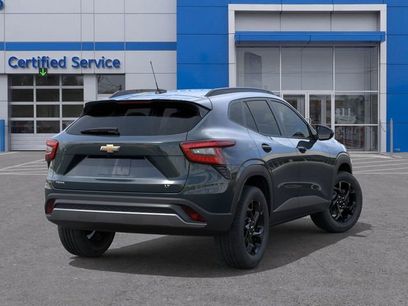 New 2026 Chevrolet Trax LT w/ Sunroof Package