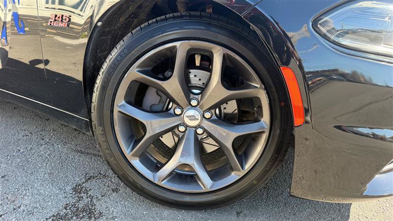 Used 2018 Dodge Charger R/T w/ Navigation & Travel Group RWD image 15