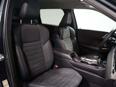 Used 2025 Mitsubishi Outlander SE FWD image 18