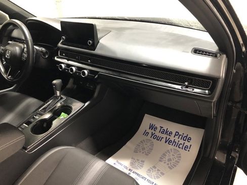 Used 2024 Honda Civic Sport image 13