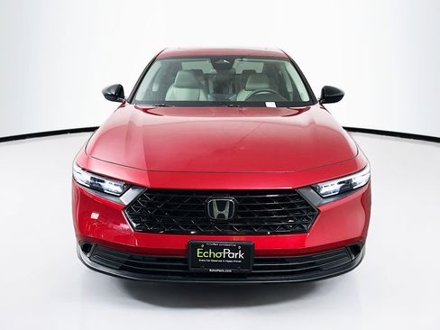 Used 2025 Honda Accord SE image 2