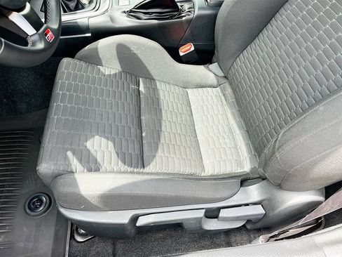 Used 2025 Toyota GR86 w/ ALL Weather Mat Package (TMS) RWD image 18