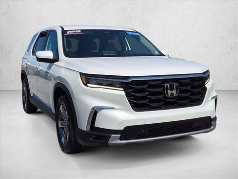 Certified 2023 Honda Pilot EX-L image 3