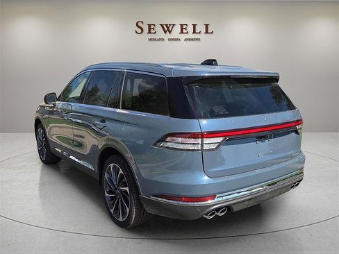 New 2025 Lincoln Aviator Reserve w/ Equipment Group 201A image 3