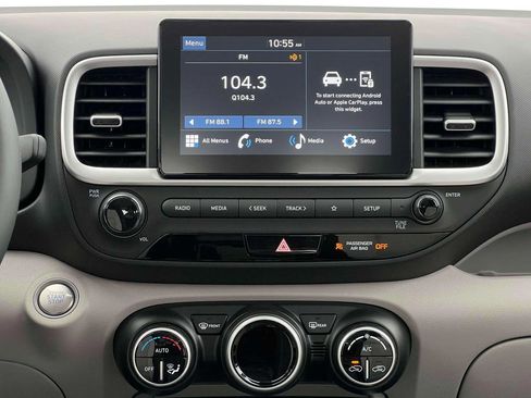 New 2025 Hyundai Venue SEL image 20