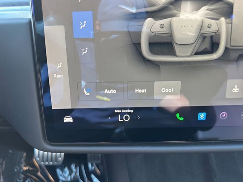 Used 2021 Tesla Model S Plaid image 23