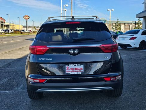 Used 2018 Kia Sportage EX w/ EX Sport Appearance Package image 6