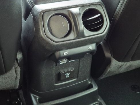 Used 2023 Jeep Wrangler Unlimited Sahara w/ Cold Weather Group AWD/4WD image 19