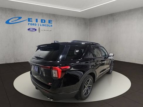 Certified 2025 Ford Explorer ST AWD/4WD image 10