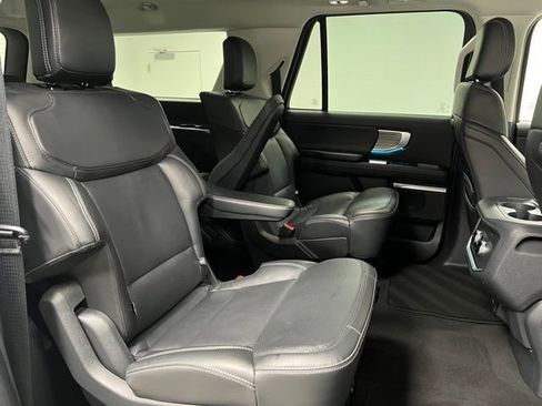 Used 2025 Ford Expedition Max Platinum image 56