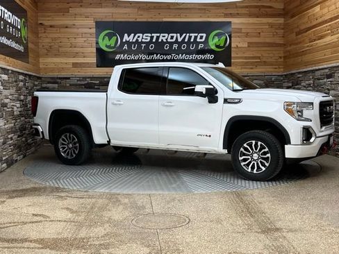 Used 2021 GMC Sierra 1500 AT4 w/ AT4 Preferred Package AWD/4WD image 17