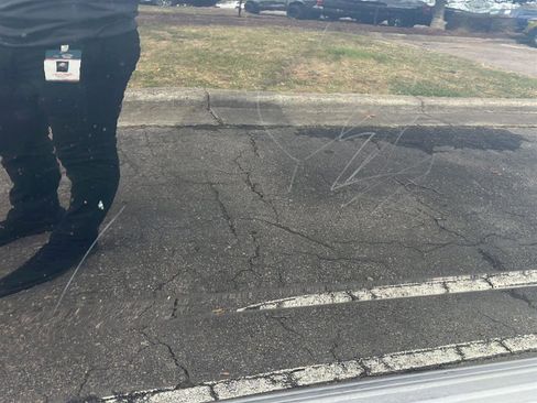 Used 2015 Chevrolet Suburban LT w/ Luxury Package image 4