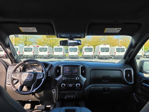 Used 2020 GMC Sierra 1500 AT4 w/ AT4 Premium Package image 10