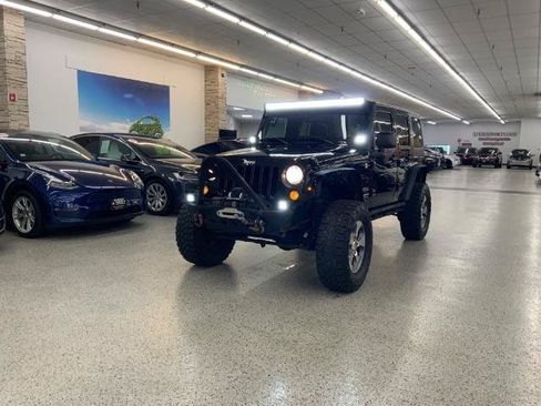 Used 2015 Jeep Wrangler Unlimited Sport AWD/4WD image 3
