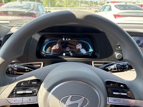 New 2026 Hyundai Elantra SE FWD image 10