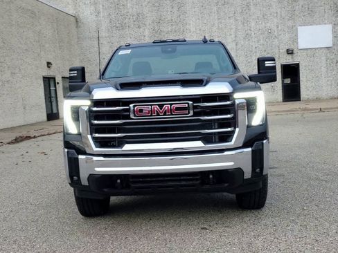 New 2025 GMC Sierra 2500 SLE w/ SLE Convenience Package image 34