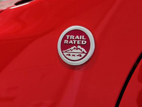 Used 2021 Jeep Cherokee Trailhawk w/ Sun, Sound & Nav Group image 38