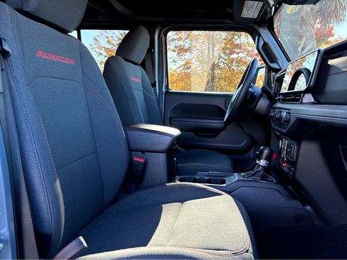 Used 2024 Jeep Wrangler Unlimited Rubicon image 8