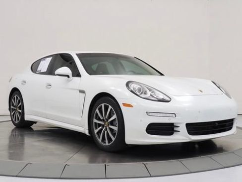 Used 2016 Porsche Panamera Edition w/ Premium Package Plus RWD image 7